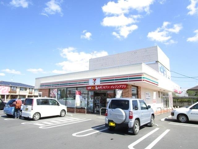 セブンイレブン：150m