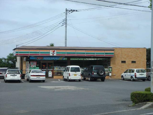 セブンイレブン水戸東前町店（コンビニ）：720m