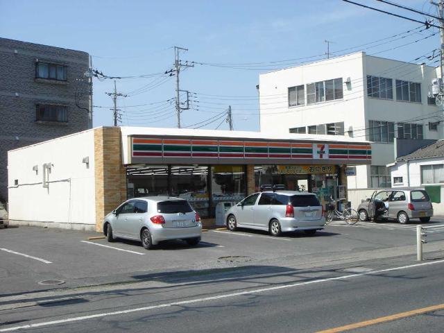 セブンイレブン緑岡店：80m