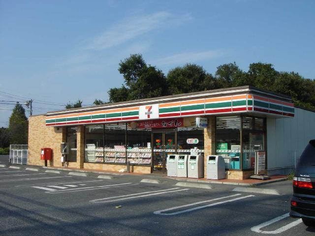 セブンイレブン水戸百合が丘ニュータウン店：990m
