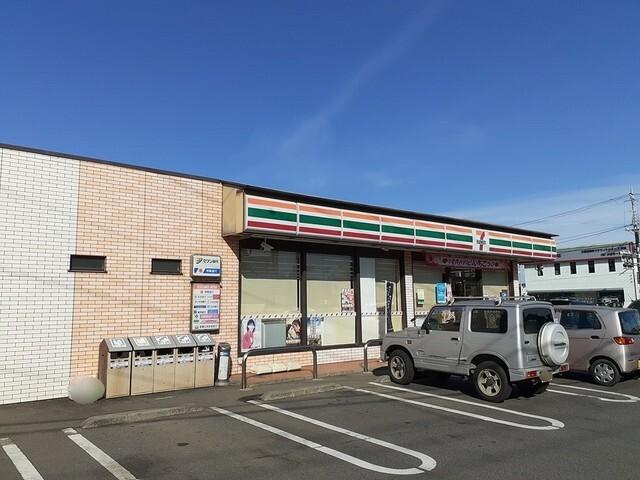 セブンイレブン大洗駅前通り店：329m