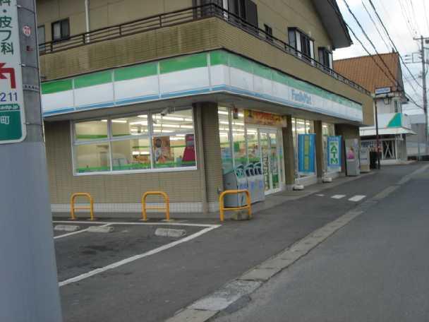 ファミリーマート水戸平須店：1184m