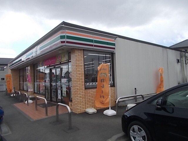 セブンイレブン内原駅北店：450m