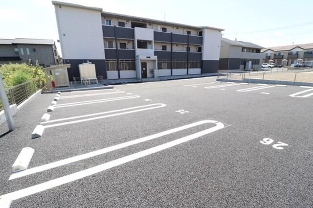 アマーテ姫子　B棟（301） 駐車場
