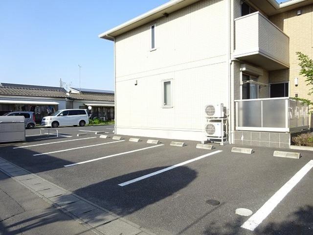 ローター　ファーデン（201） 駐車場