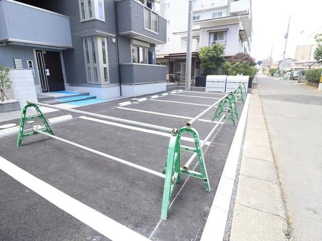 ル・サンティエ城南（201） 駐車場