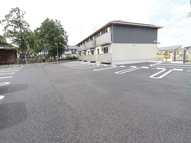 グランディオ　A（105） 駐車場