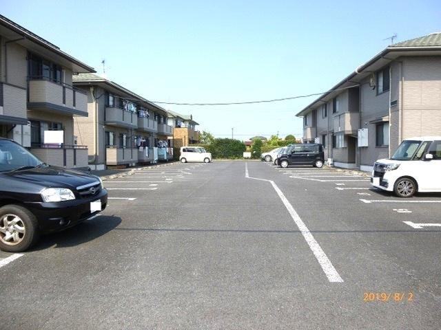シャインメモリー館　ＡＢＣＤＥ（E202） 駐車場