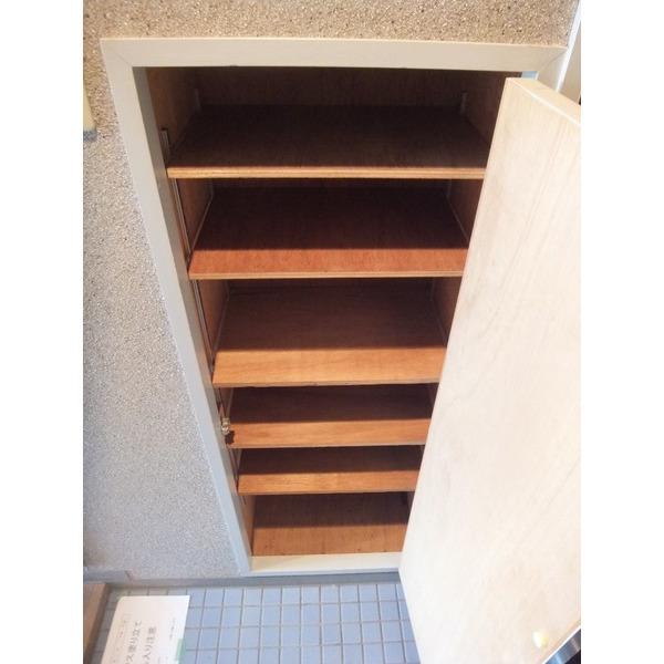 エトワール弥生町（306） 玄関