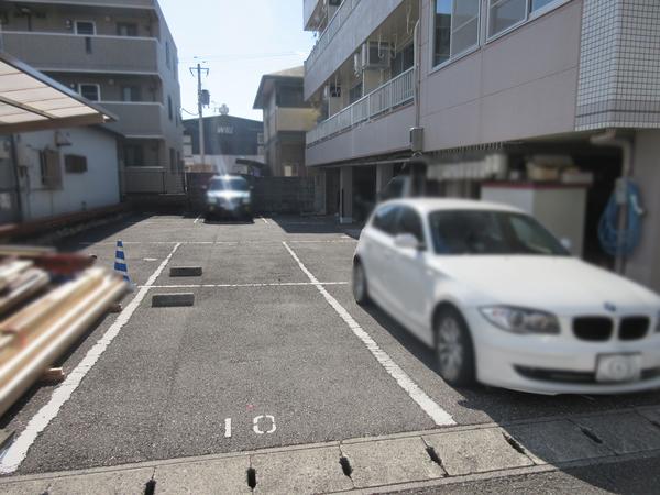 福徳ハイツ（402） 駐車場