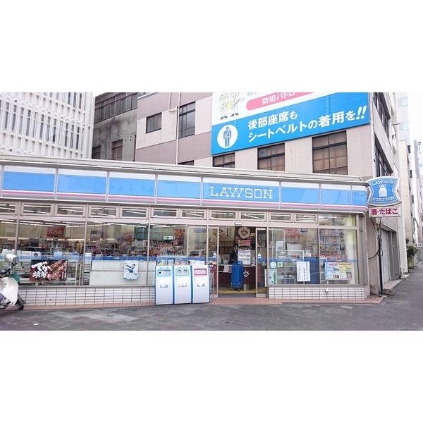 ローソン高知本町2丁目店：390m