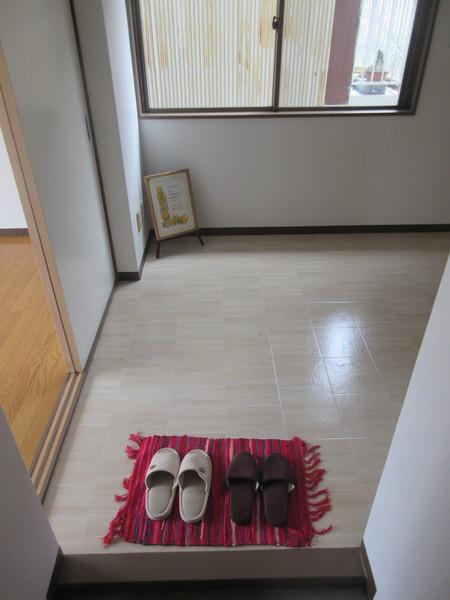 プロス（2F） 玄関