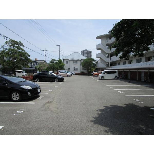 カーサ一ツ橋（106） 駐車場