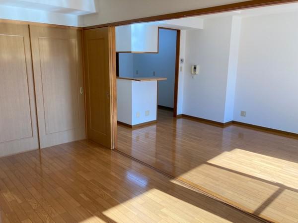 ア・ラ・モードはりまや（301） リビング