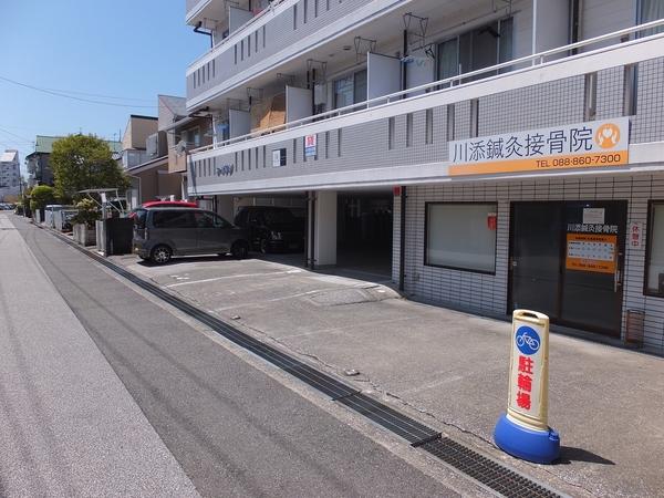 コーポフジ（405） 駐車場