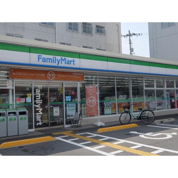 ファミリーマート高知土居町店：579m