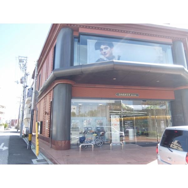 高知信用金庫潮江支店：476m