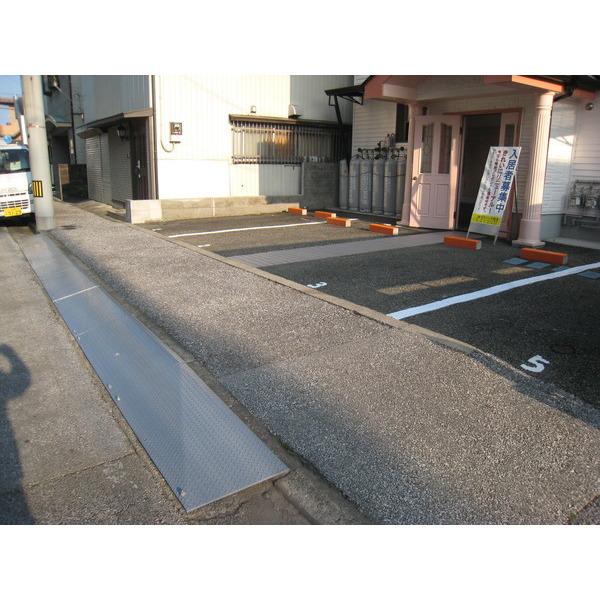 シティコート和泉（102） 駐車場