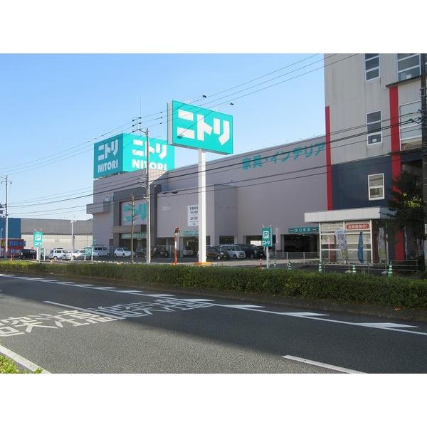 ニトリ高知土佐道路店：755m