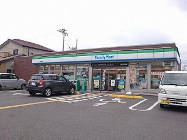 ファミリーマート高知御座店：351m