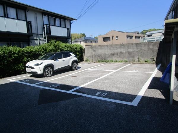 ウイング神田　Ｂ棟（Ｂ203） 駐車場