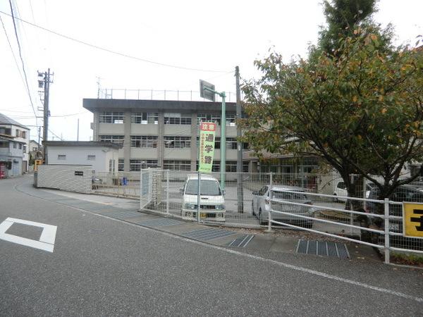 高知市立一宮小学校：1093m
