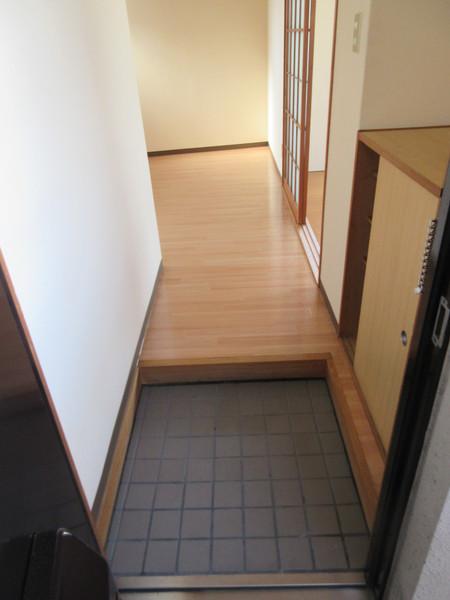 スカイパレス二葉（401） 玄関