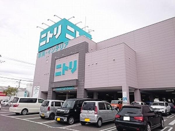 ニトリ高知店：394m