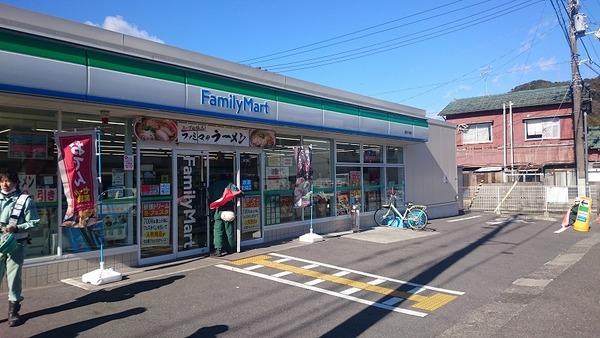 ファミリーマート高知十津店：400m