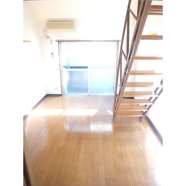 貳室邸マンション（302） リビング