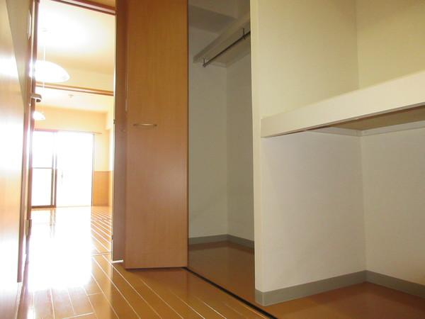 オブジェ朝倉（402） 収納