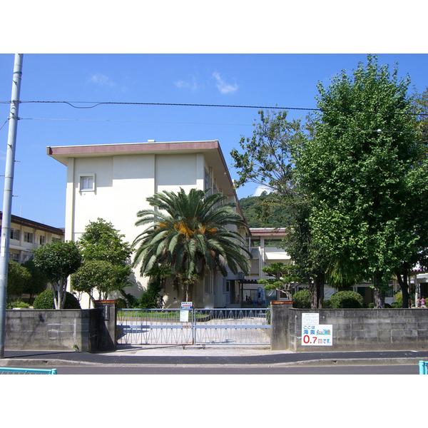 高知市立潮江小学校：455m
