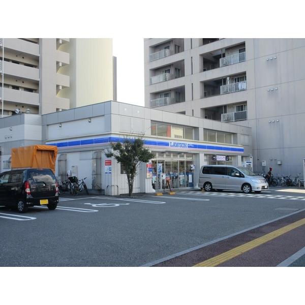 ローソン高知新本町店：107m