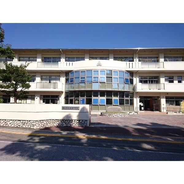 高知市立城西中学校：637m