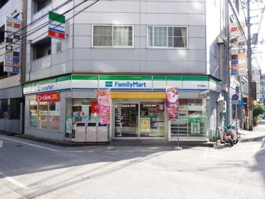 ファミリーマート廿代橋店：220m