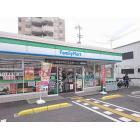 ファミリーマート高知日の出町店：178m