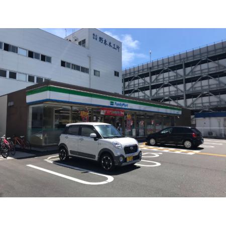 SORA 周辺環境写真6 ファミリーマート高知梅ノ辻店：275m