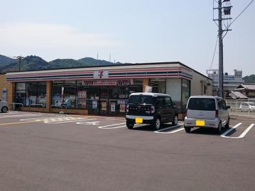 セブンイレブン高知神田西店：155m