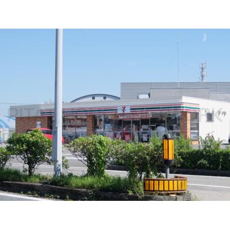 萩町アパート 周辺環境写真1 セブンイレブン高知萩町店：213m