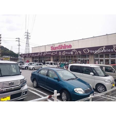 サンシャインクロバ店：556m