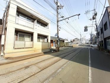 鴨部駅：359m