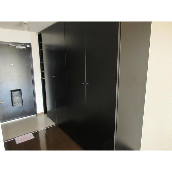 ロゼ2（1106） 玄関