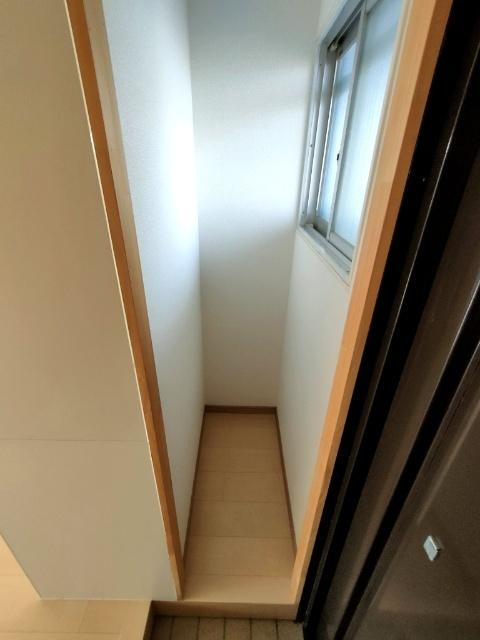 コンフォール朝倉（402） 収納
