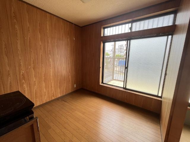 桜井町一戸建て貸部屋 リビング