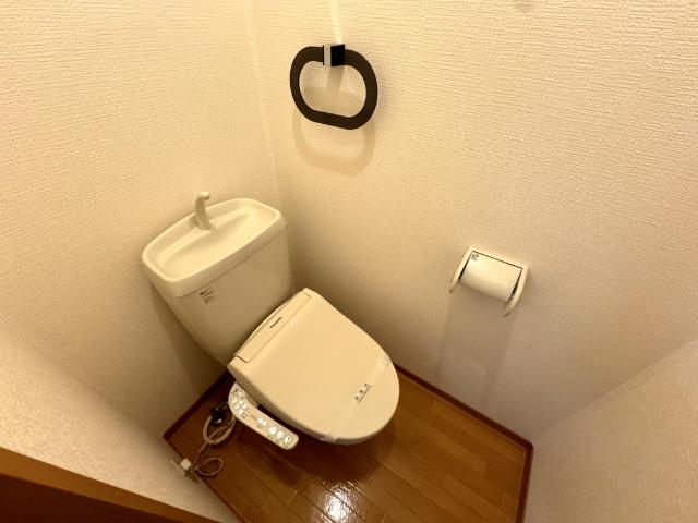 ＩＶＹ　ＣＯＵＲＴ　A棟（A202） トイレ