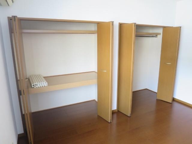 ウィルモア柿ノ内（103） 収納