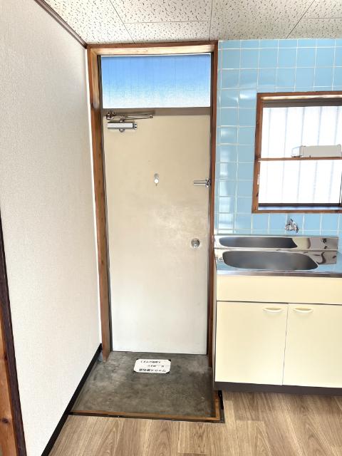 北本町ハイツ（102） 玄関