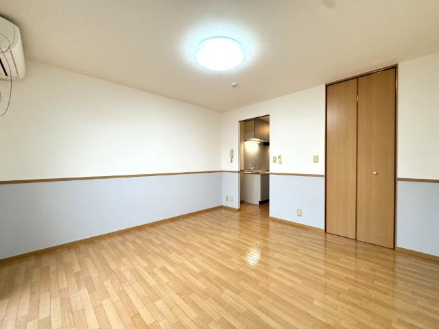 ＩＶＹ　ＣＯＵＲＴ　A棟（A202） リビング