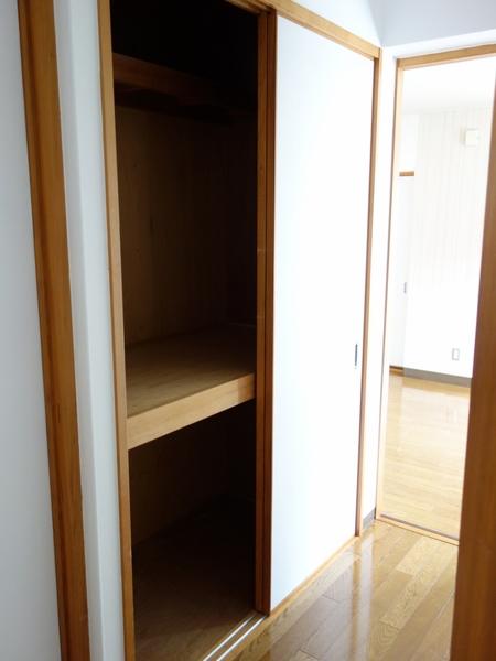 ハイツかおる（301） 収納