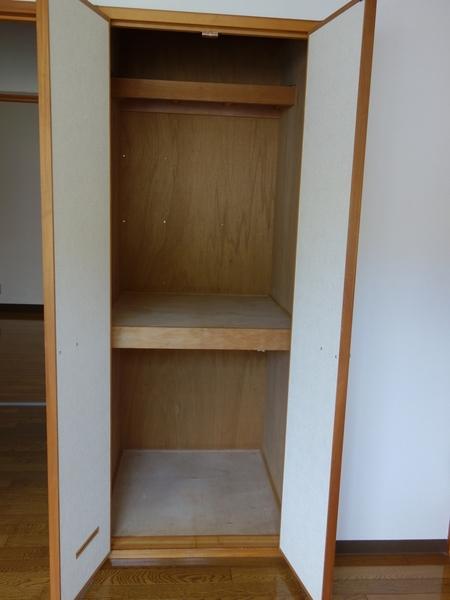 ハイツかおる（301） 収納